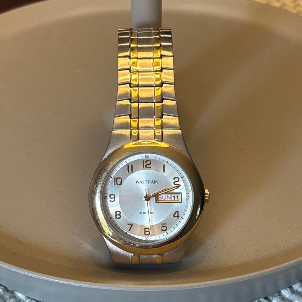 Men’s vintage Waltham Silver and Gold Watch!!